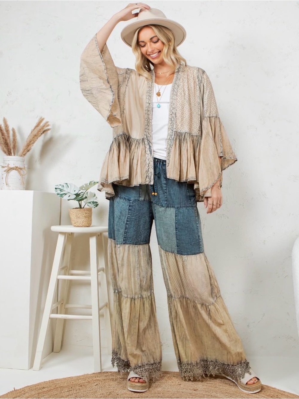 K167 Young Threads Boho Patchwork Shrug/Kimono Flared Sleeves Taupe/Latte’ NWT